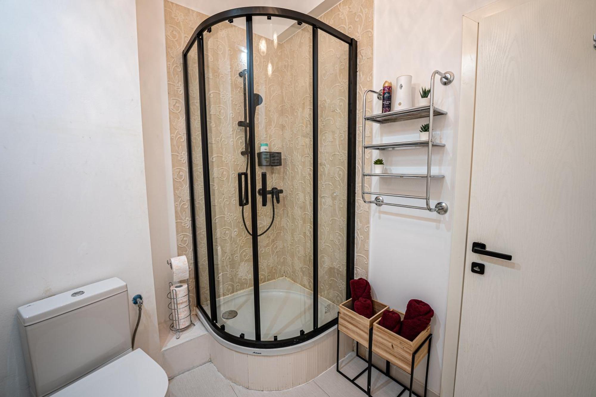 Cozy Two Room Apartment - Heart Of The City - Victoriei 2, Old Town Bucharest Exterior photo